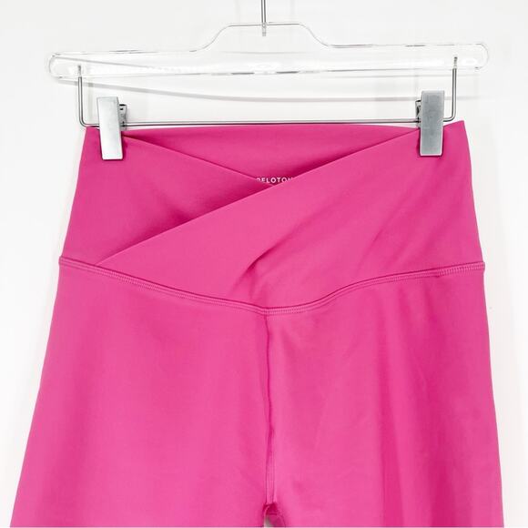 Peloton Caden Crosswaist Bike Shorts M Pink - Picture 4 of 8
